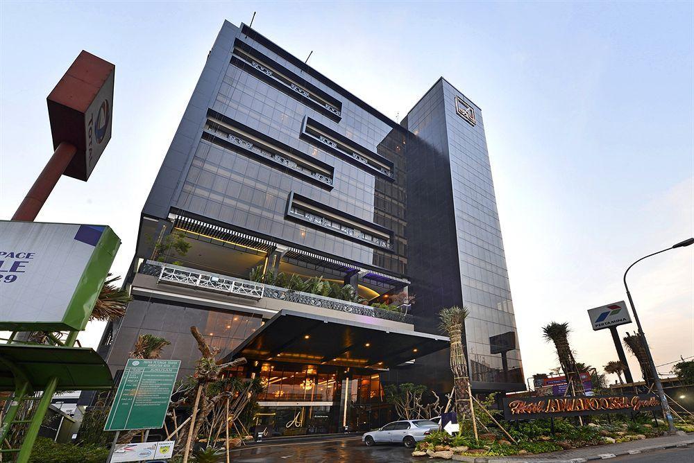 Amaroossa Grande Hotel Bekasi Exterior photo